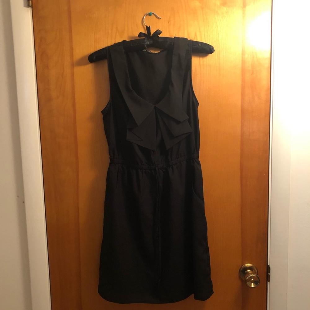 Sleeveless Black dress